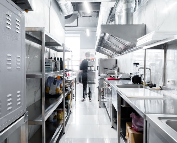 kitchen-appliances-in-professional-kitchen-in-a-re-2021-09-03-17-38-42-utc